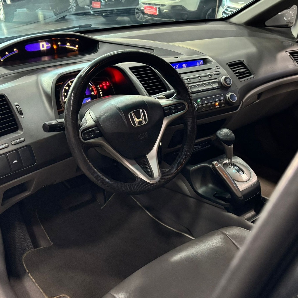Honda Civic Lxl 1.8 Flex (Impecável – Bancos em Couro – Automático)