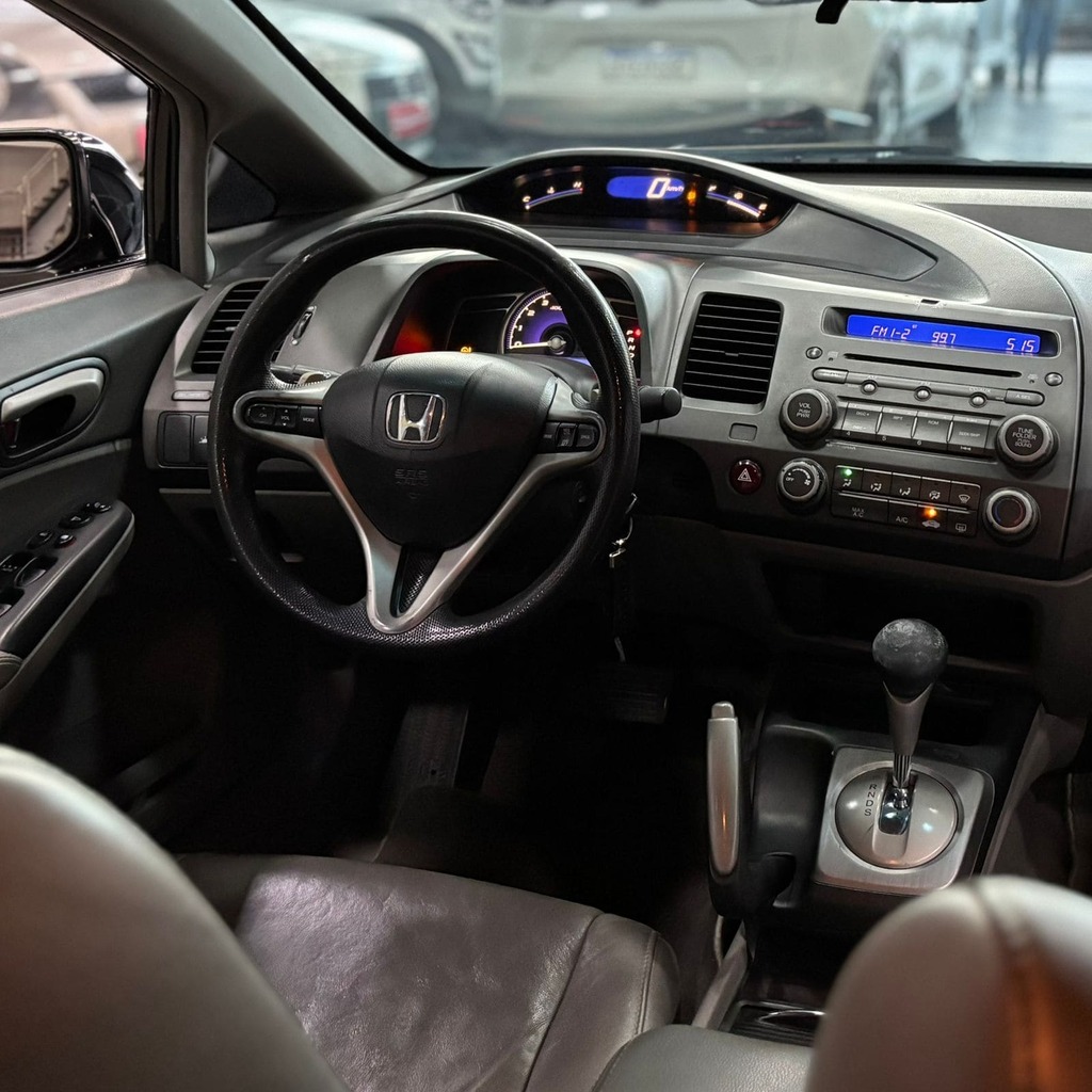 Honda Civic Lxl 1.8 Flex (Impecável – Bancos em Couro – Automático)