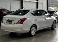 Nissan Versa SV 1.6 Flex (Completo – Manual – Impecável)