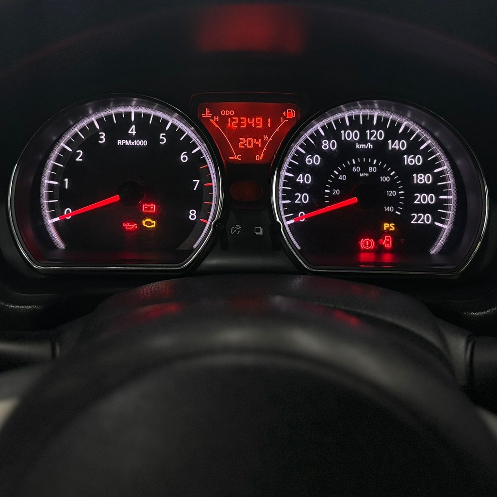 Nissan Versa SV 1.6 Flex (Completo – Manual – Impecável)