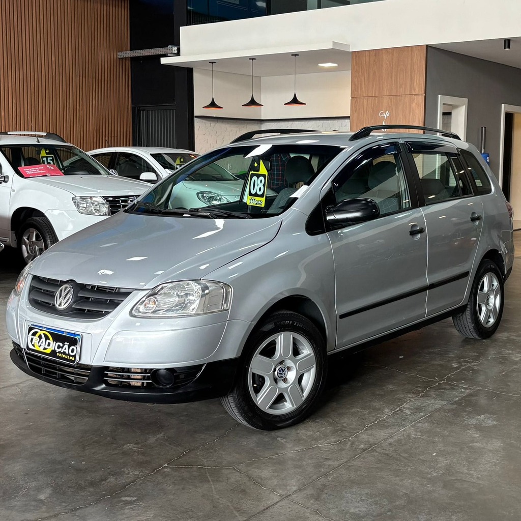 Volkswagen Spacefox Trend 1.6 (Manual – Completa – Impecável)