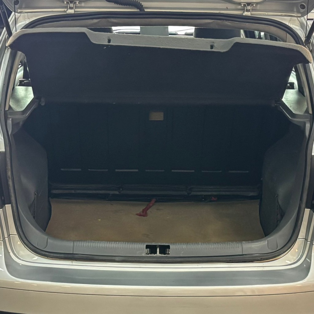 Volkswagen Spacefox Trend 1.6 (Manual – Completa – Impecável)