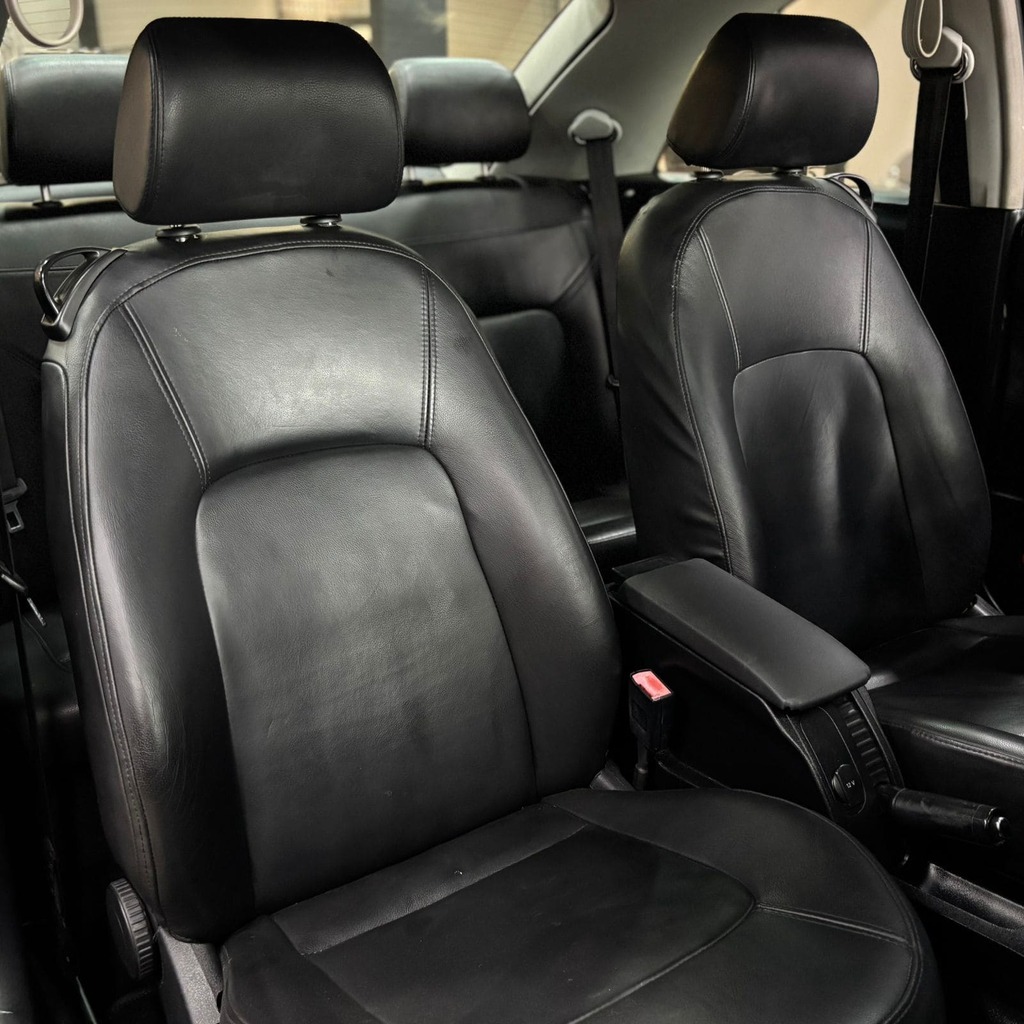 Volkswagen New Beetle 2.0 Gasolina (Câmbio Manual – Teto Solar – Bancos em Couro)