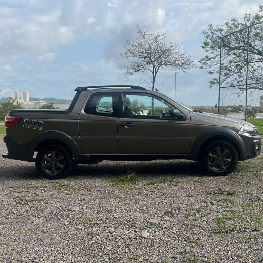 Fiat Strada Hard Working 1.4 Flex 3p (Impecável – Manual – Completa)
