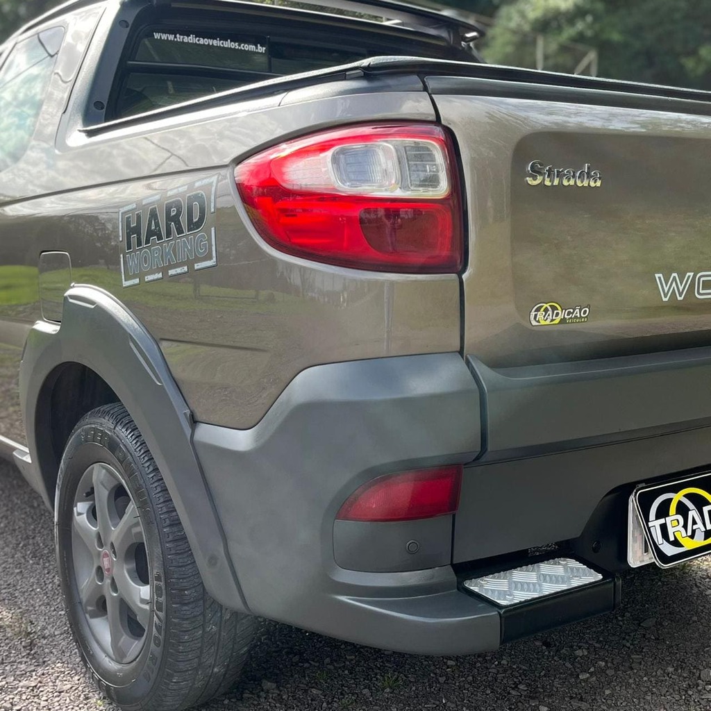 Fiat Strada Hard Working 1.4 Flex 3p (Impecável – Manual – Completa)