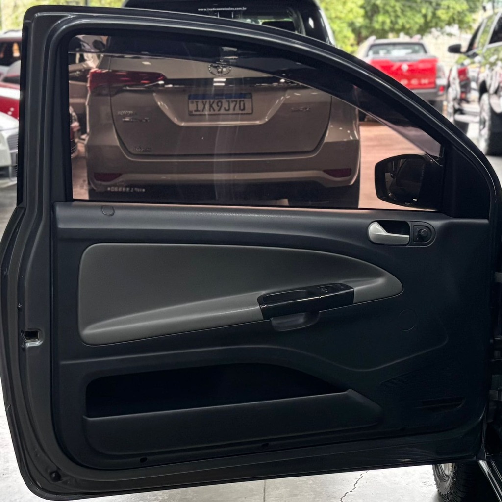 Volkswagen Nova Saveiro Highline Cabine Dupla 1.6 Flex (Impecável – Bancos em Couro – Manual – 2 Portas)