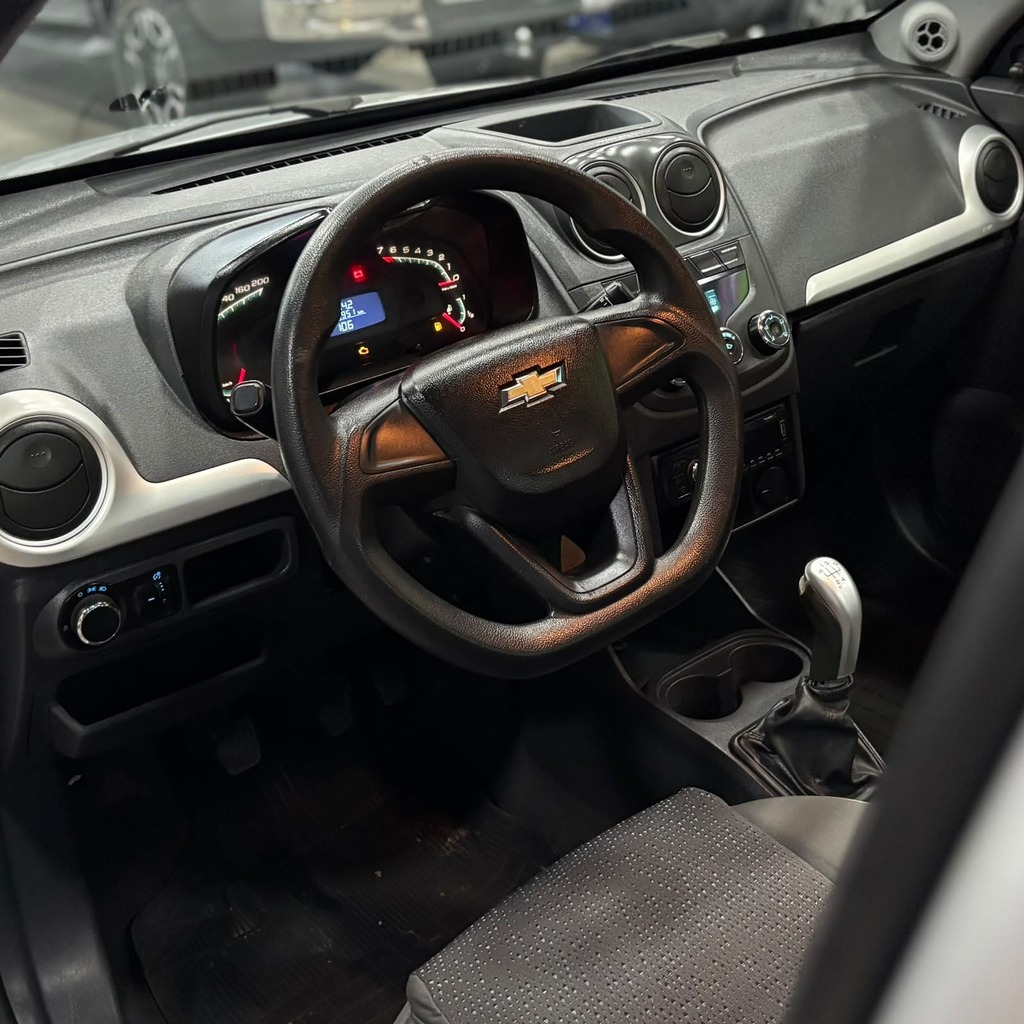 Chevrolet Montana LS 1.4 Flex (Completa – Manual 5M – Impecável)