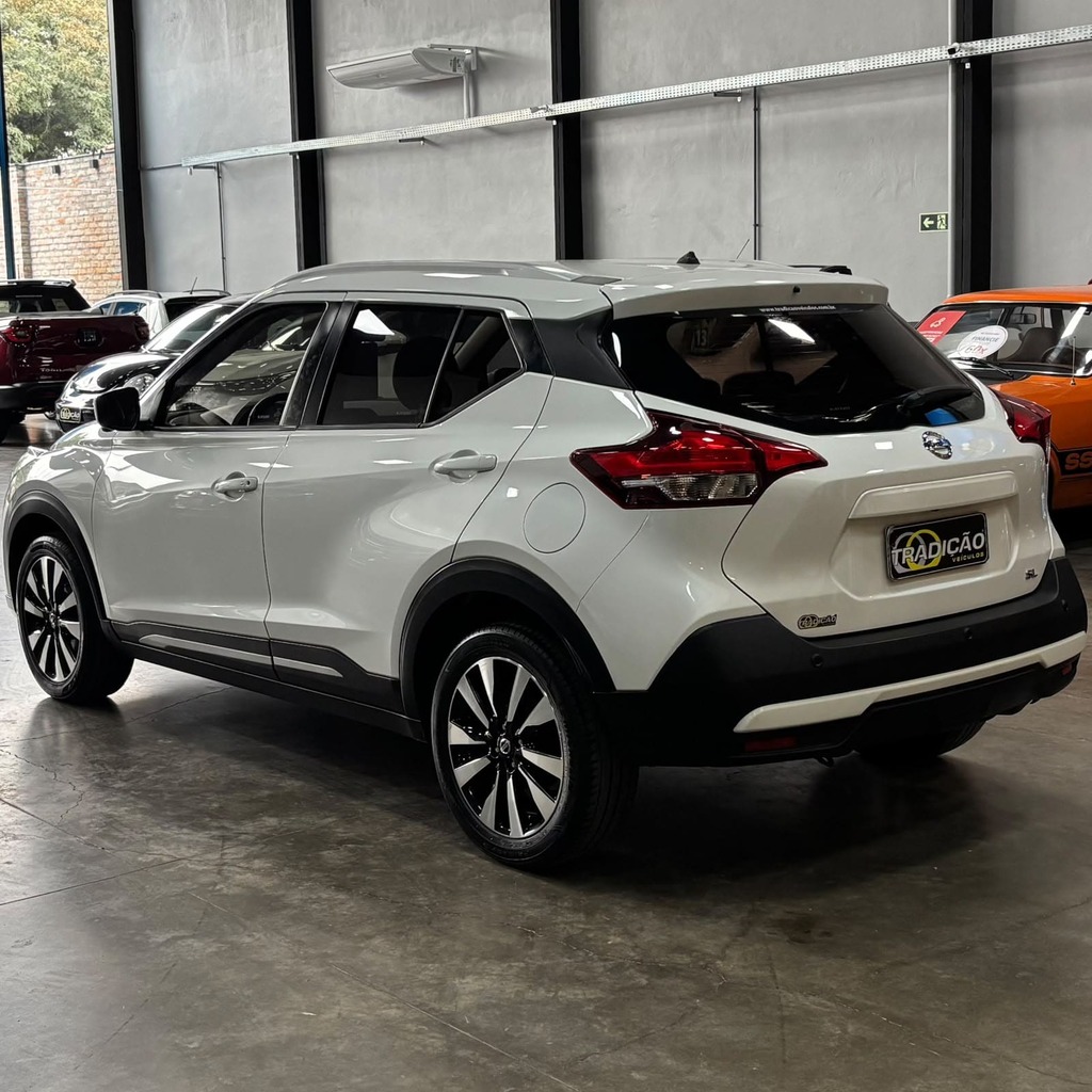 Nissan Kicks SL 1.6 Flex CVT (Impecável – Automática – Bancos em Couro)