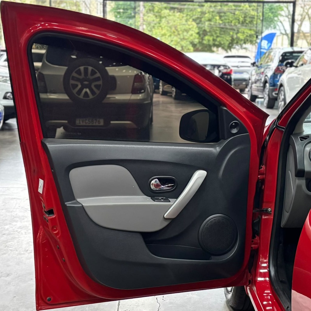 Reanault Logan Expression 1.0 Flex (Impecável – Manual 5M – Completo)