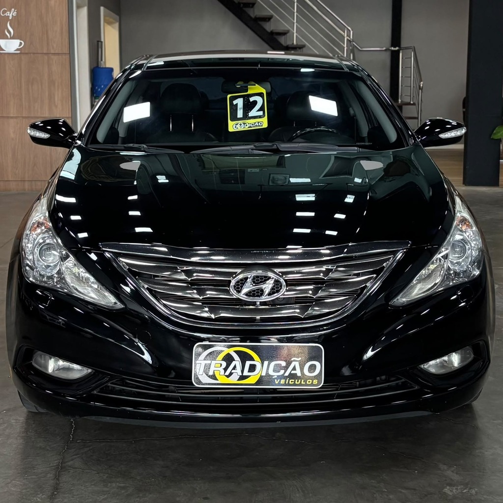 Hyundai Sonata GLS 2.4 Gasolina (Impecável – Único dono – Teto solar – Bancos em couro)