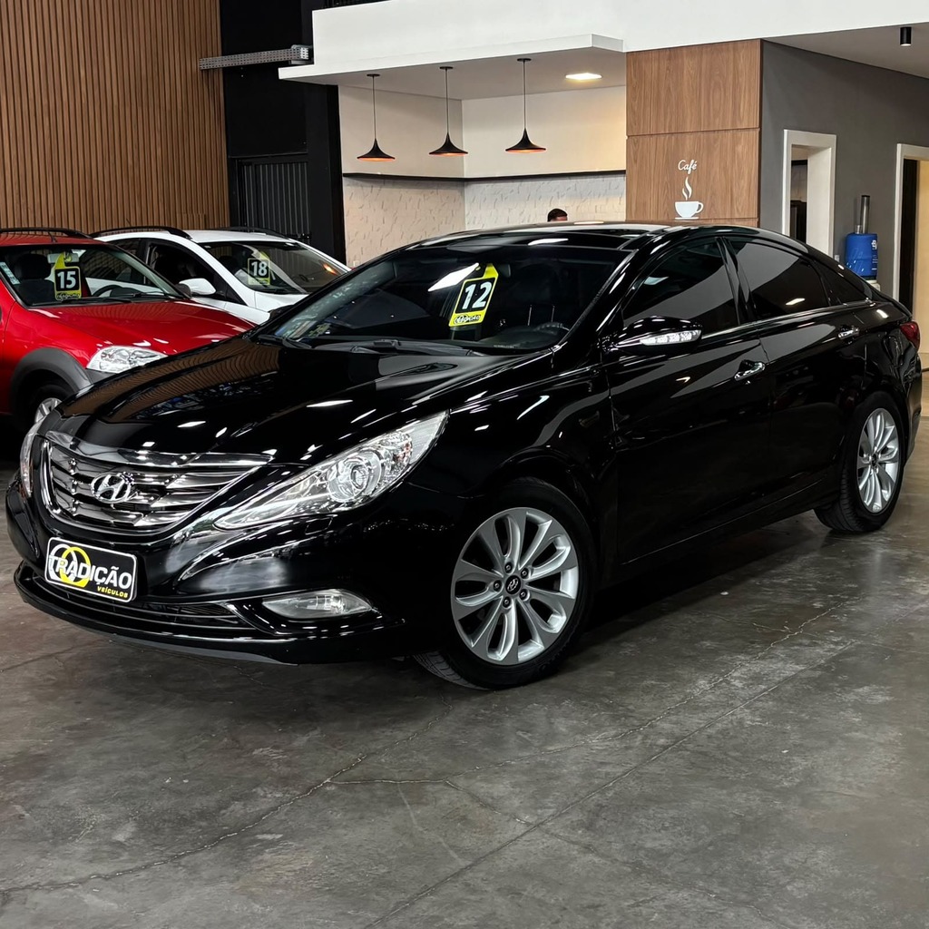 Hyundai Sonata GLS 2.4 Gasolina (Impecável – Único dono – Teto solar – Bancos em couro)