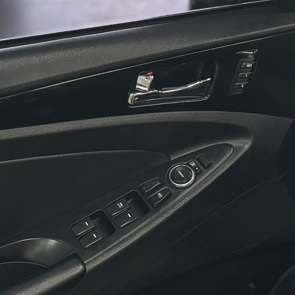 Hyundai Sonata GLS 2.4 Gasolina (Impecável – Único dono – Teto solar – Bancos em couro)