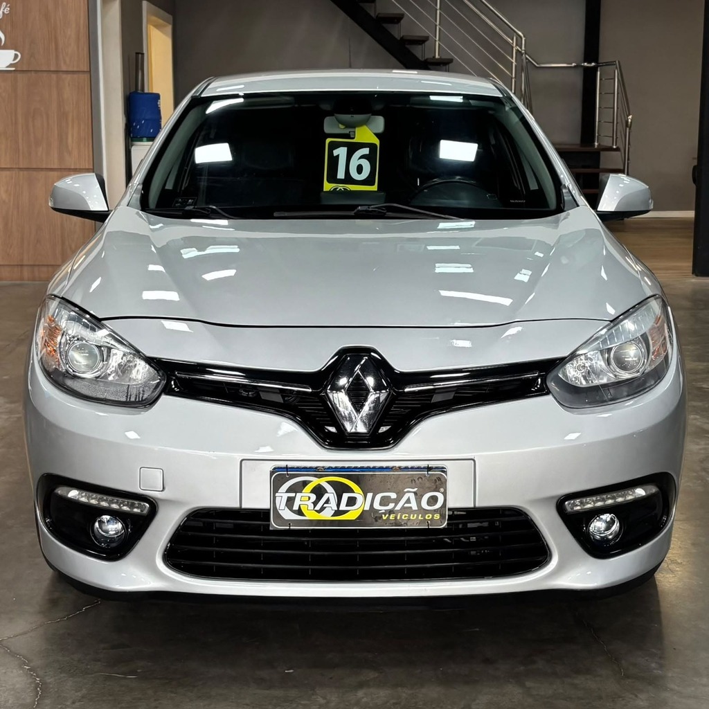 Renault Fluence Dynamique Plus 2.0 Flex Cvt (Impecável – Automático – Bancos em couro)