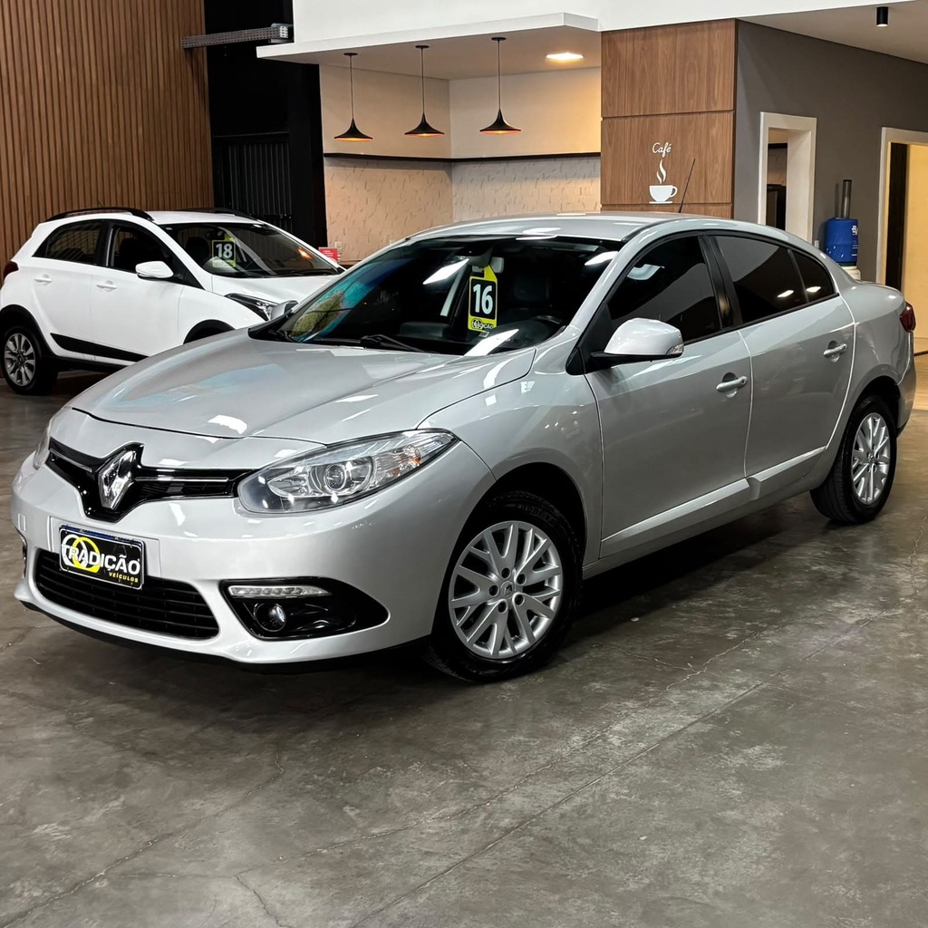 Renault Fluence Dynamique Plus 2.0 Flex Cvt (Impecável – Automático – Bancos em couro)