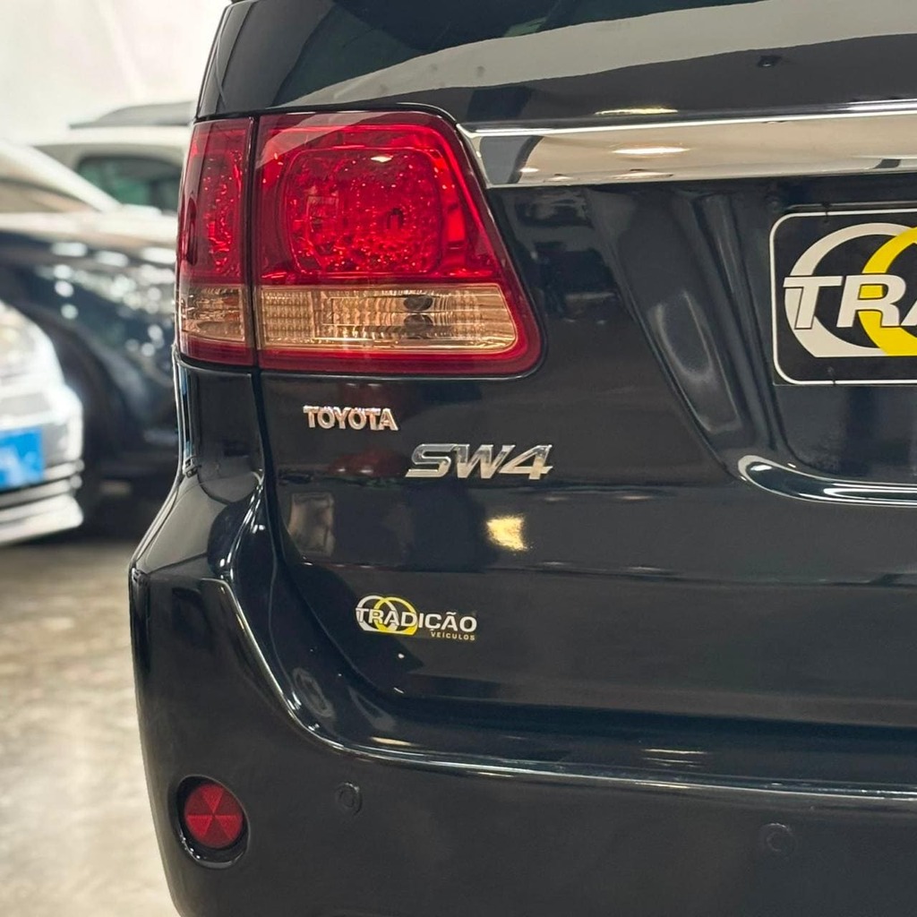 Toyota Hilux Sw4 Srv 3.0 4×4 Diesel Aut (Impecável – 5 Lugares – Bancos em couro)