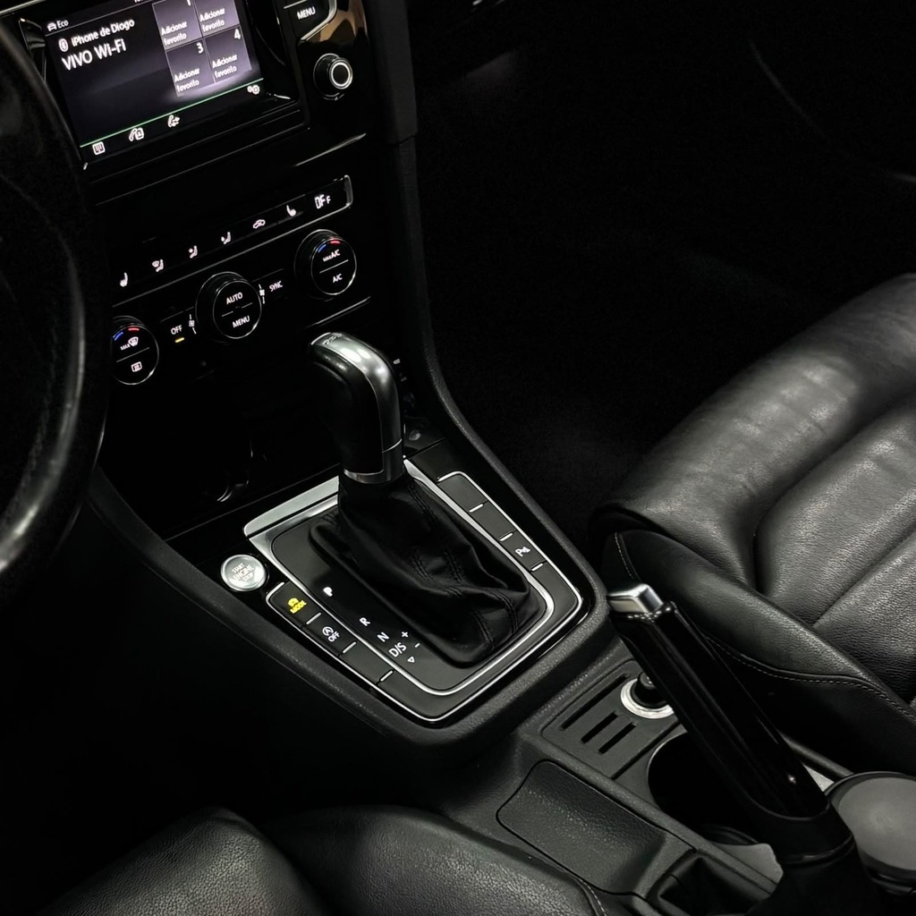 Volkswagen Golf Highline TSi 1.4 (Impecável – 100 Mil Km – Bancos em couro – Câmbio Aut)