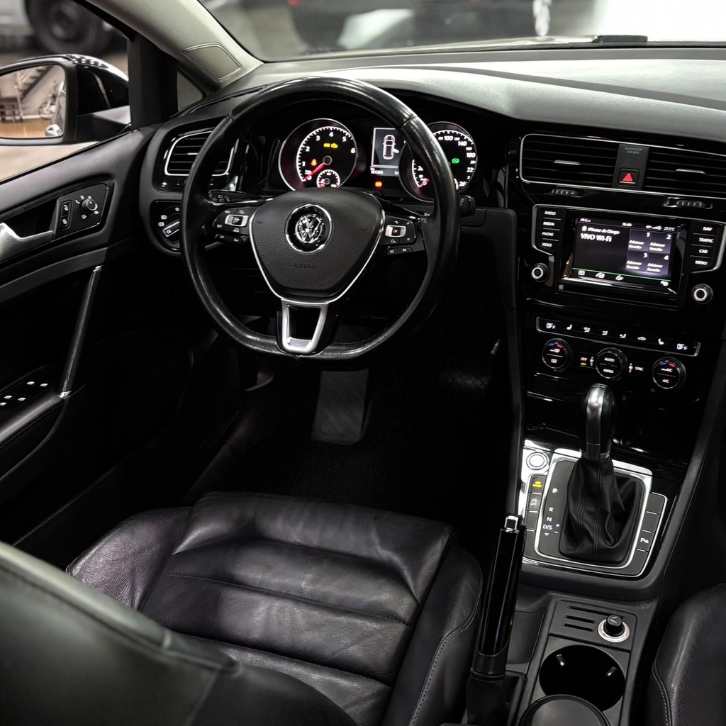 Volkswagen Golf Highline TSi 1.4 (Impecável – 100 Mil Km – Bancos em couro – Câmbio Aut)