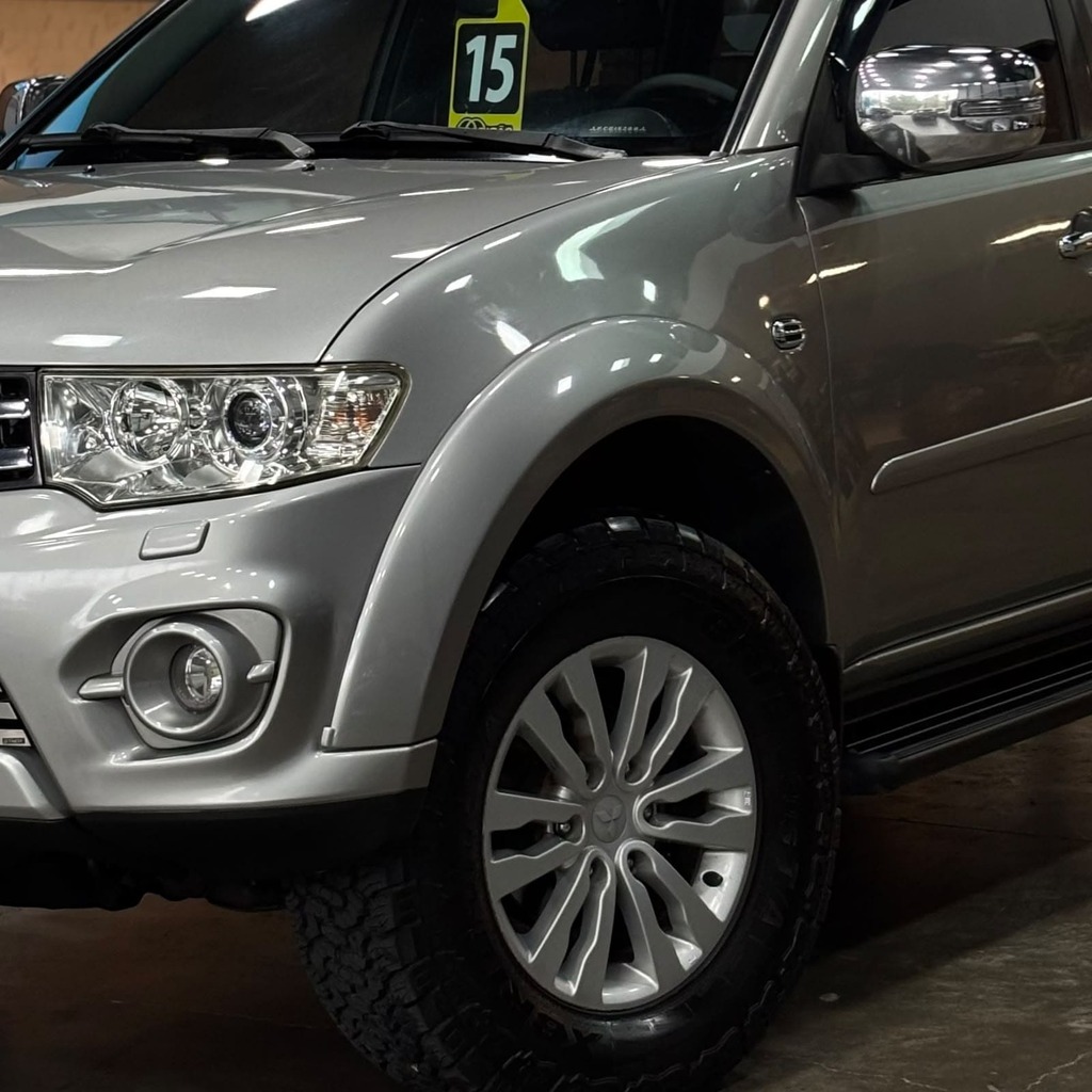 Mitsubishi Pajero Dakar Hpe 3.2 Diesel (Impecável – 7 L – Automática – Bancos em Couro)