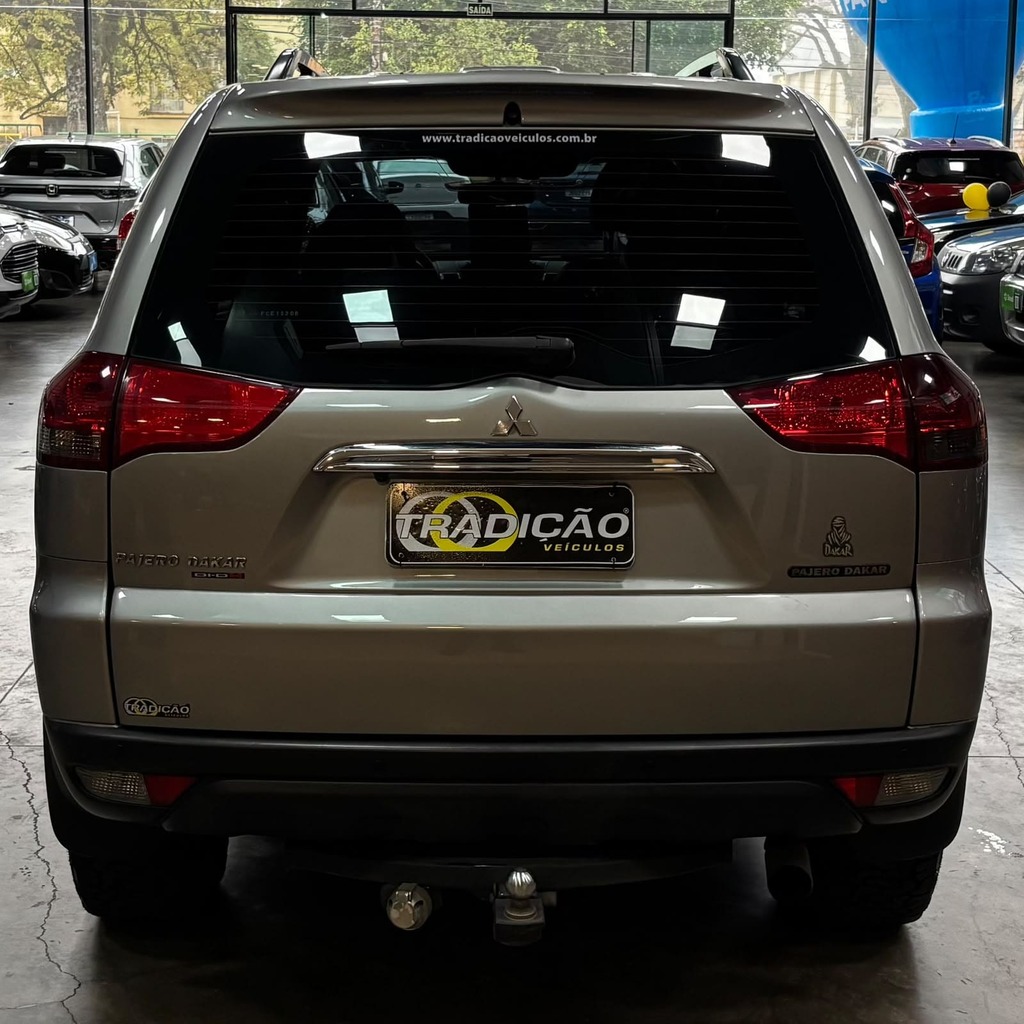 Mitsubishi Pajero Dakar Hpe 3.2 Diesel (Impecável – 7 L – Automática – Bancos em Couro)