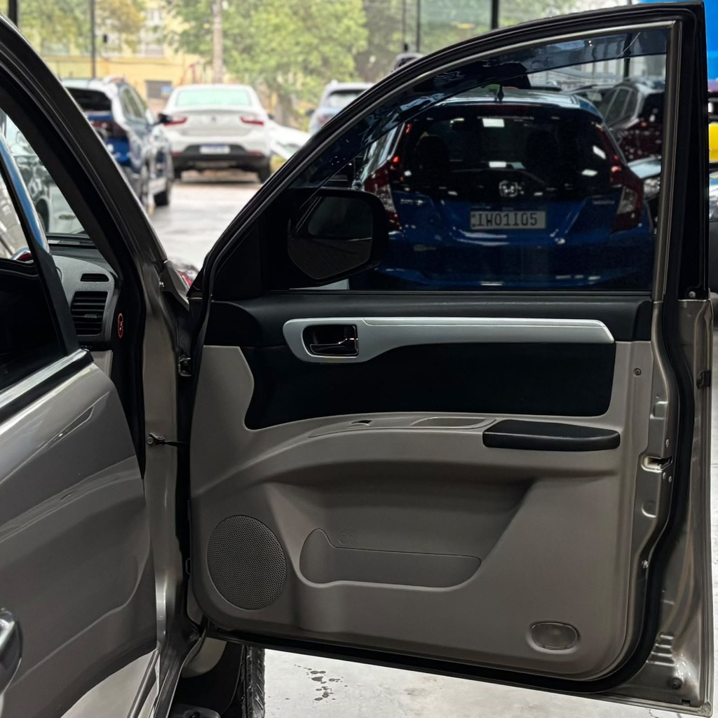 Mitsubishi Pajero Dakar Hpe 3.2 Diesel (Impecável – 7 L – Automática – Bancos em Couro)