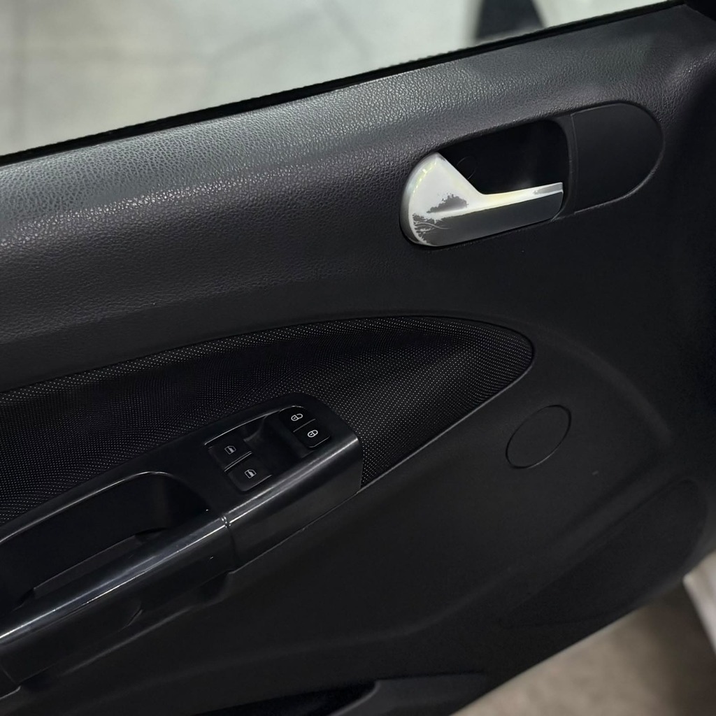 Volkswagen Gol Rallye 1.6 Flex ( Impecável – Completo – Roda de liga)
