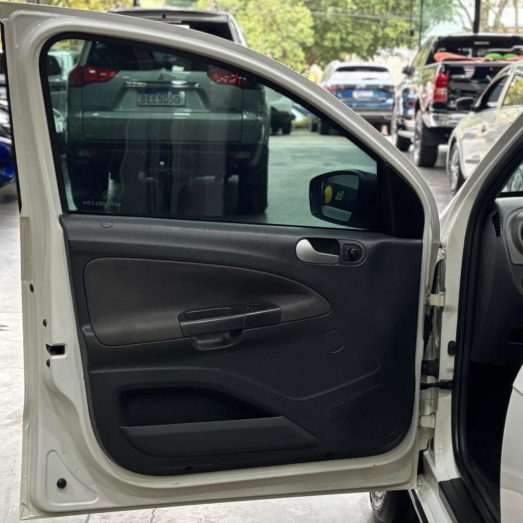 Volkswagen Gol Rallye 1.6 Flex ( Impecável – Completo – Rodas de liga )