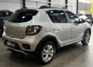 Sandero Stepway 1.6 (Impecável – Completo – Bancos de couro)