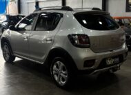 Sandero Stepway 1.6 (Impecável – Completo – Bancos de couro)