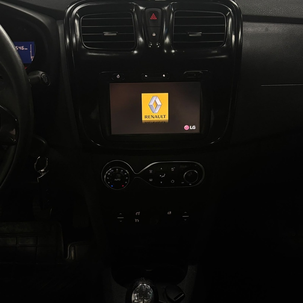 Sandero Stepway 1.6 (Impecável – Completo – Bancos de couro)