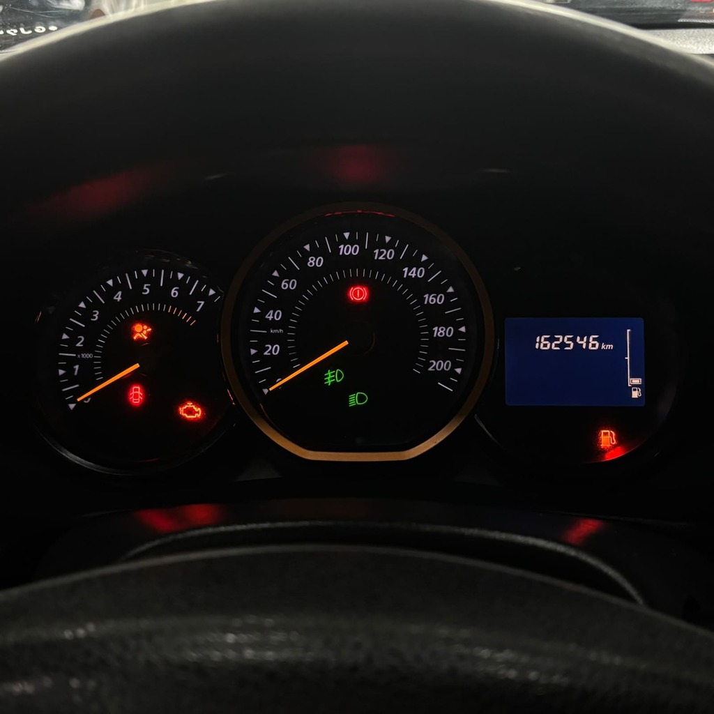 Sandero Stepway 1.6 (Impecável – Completo – Bancos de couro)