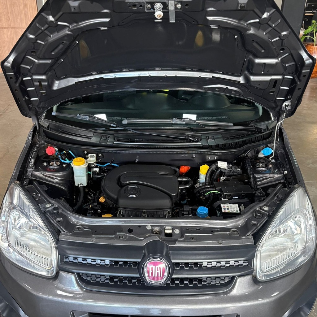 Fiat Uno Attractive 1.0 Fire Flex (Impecável – Km baixa – Pneus zeros)