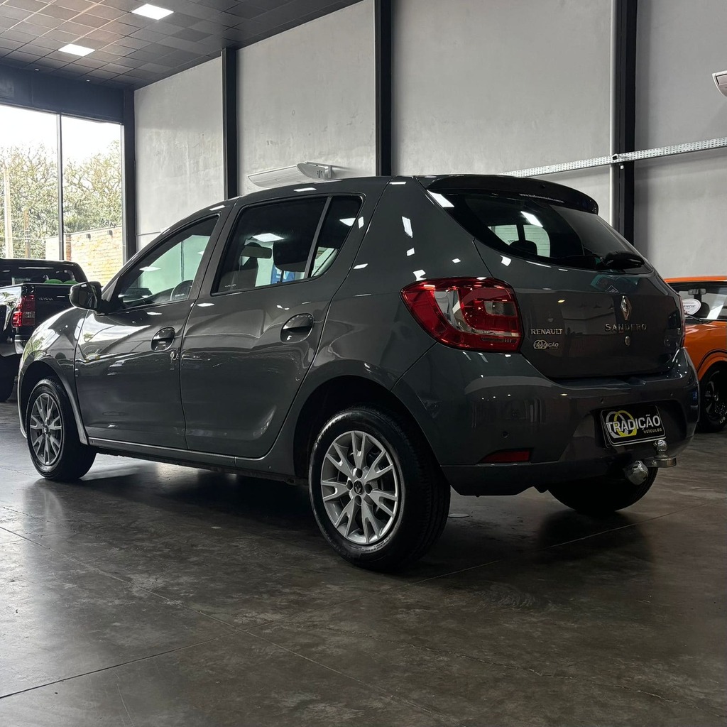Renault Sandero Expression 1.6 (Impecável – Econômico)