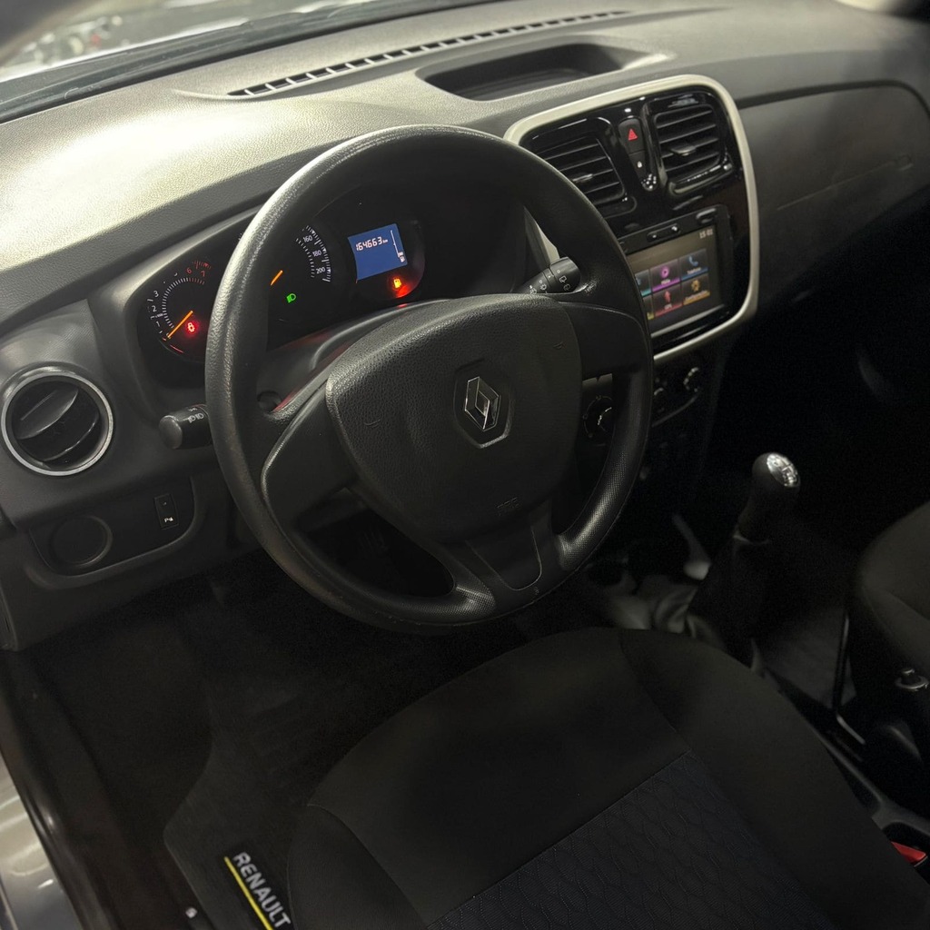 Renault Sandero Expression 1.6 (Impecável – Econômico)