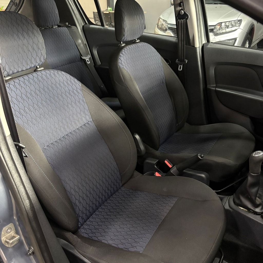 Renault Sandero Expression 1.6 (Impecável – Econômico)