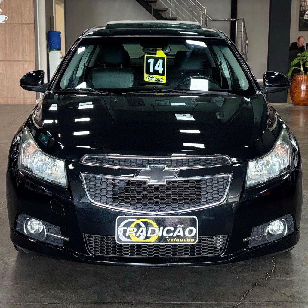 Chevrolet Cruze Ltz Hatch 1.8 Flex (Impecável – Teto Solar – Bancos em Couro – Automático)