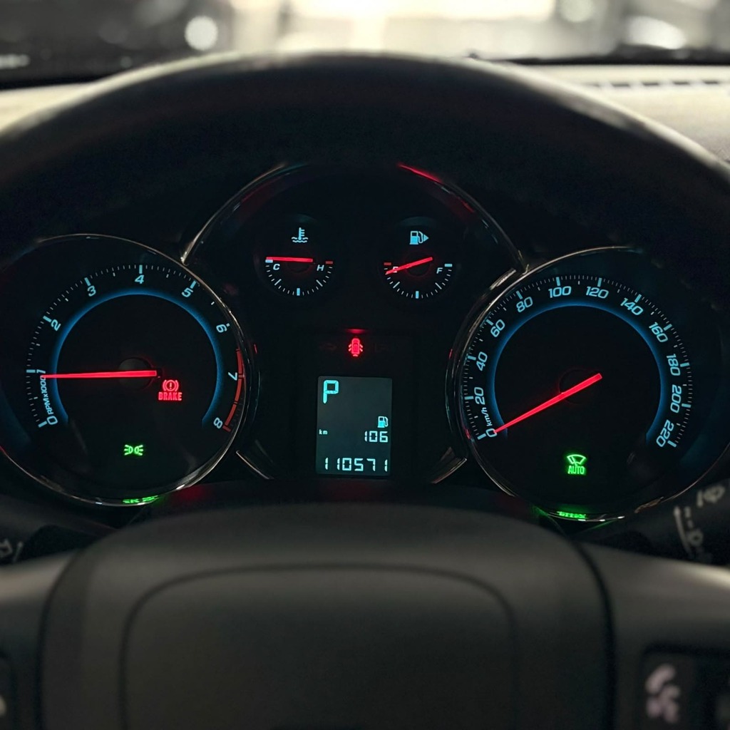 Chevrolet Cruze Ltz Hatch 1.8 Flex (Impecável – Teto Solar – Bancos em Couro – Automático)