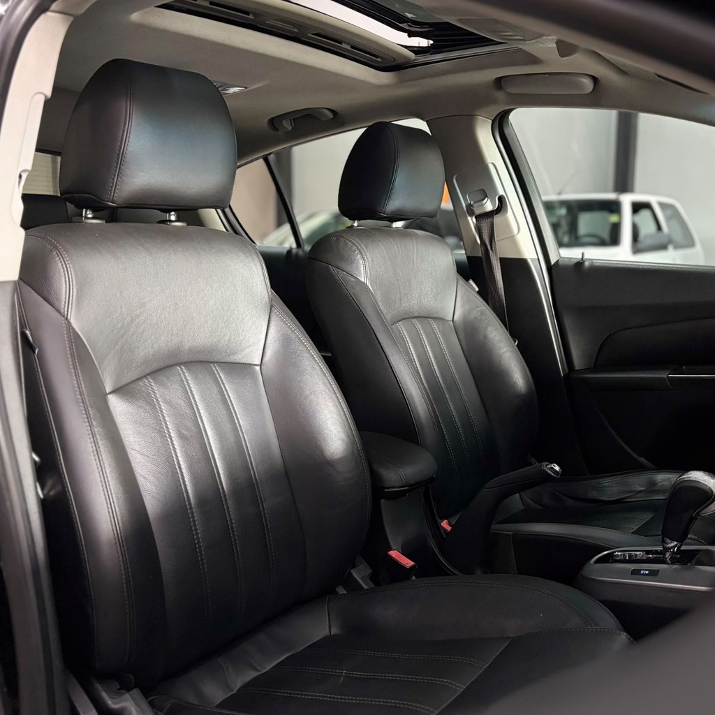 Chevrolet Cruze Ltz Hatch 1.8 Flex (Impecável – Teto Solar – Bancos em Couro – Automático)