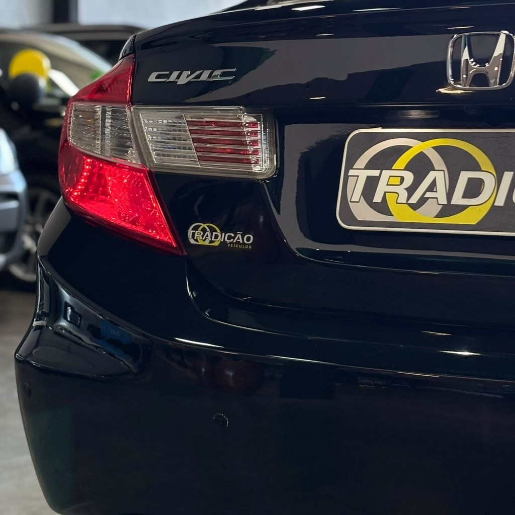 Honda Civic Lxr 2.0 Flex Aut (Impecável – Bancos em Couro – Roda de Liga)