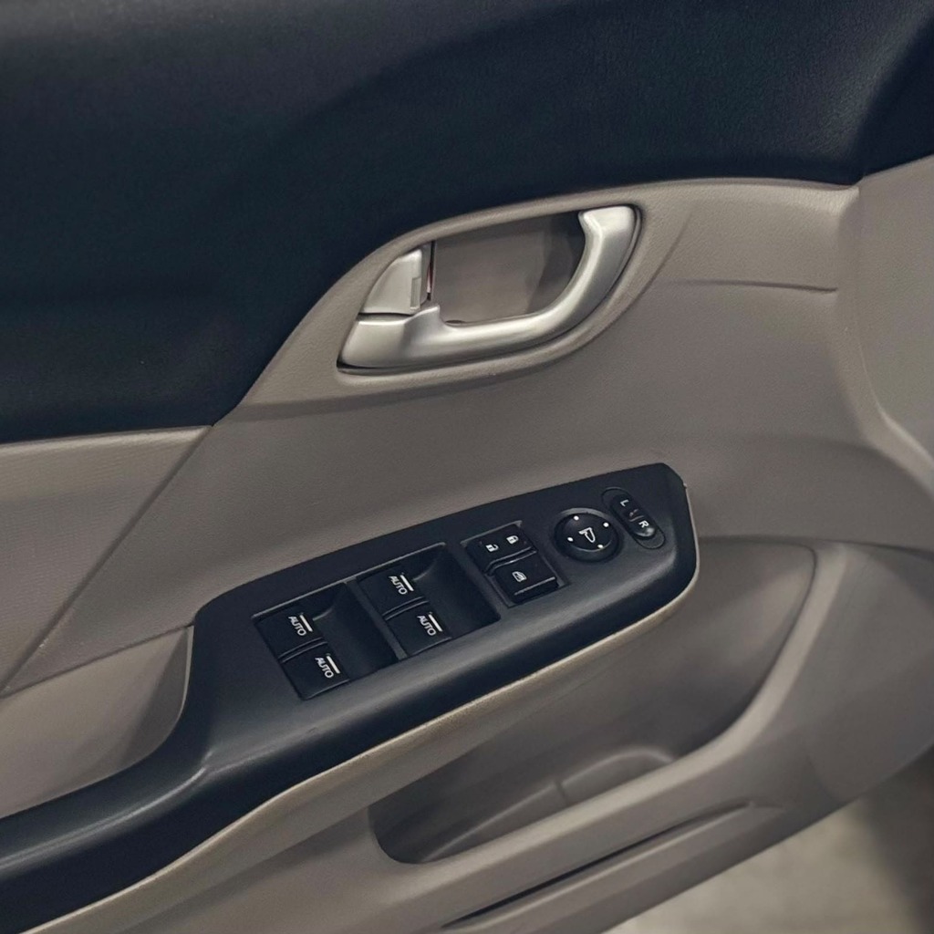 Honda Civic Lxr 2.0 Flex Aut (Impecável – Bancos em Couro – Roda de Liga)