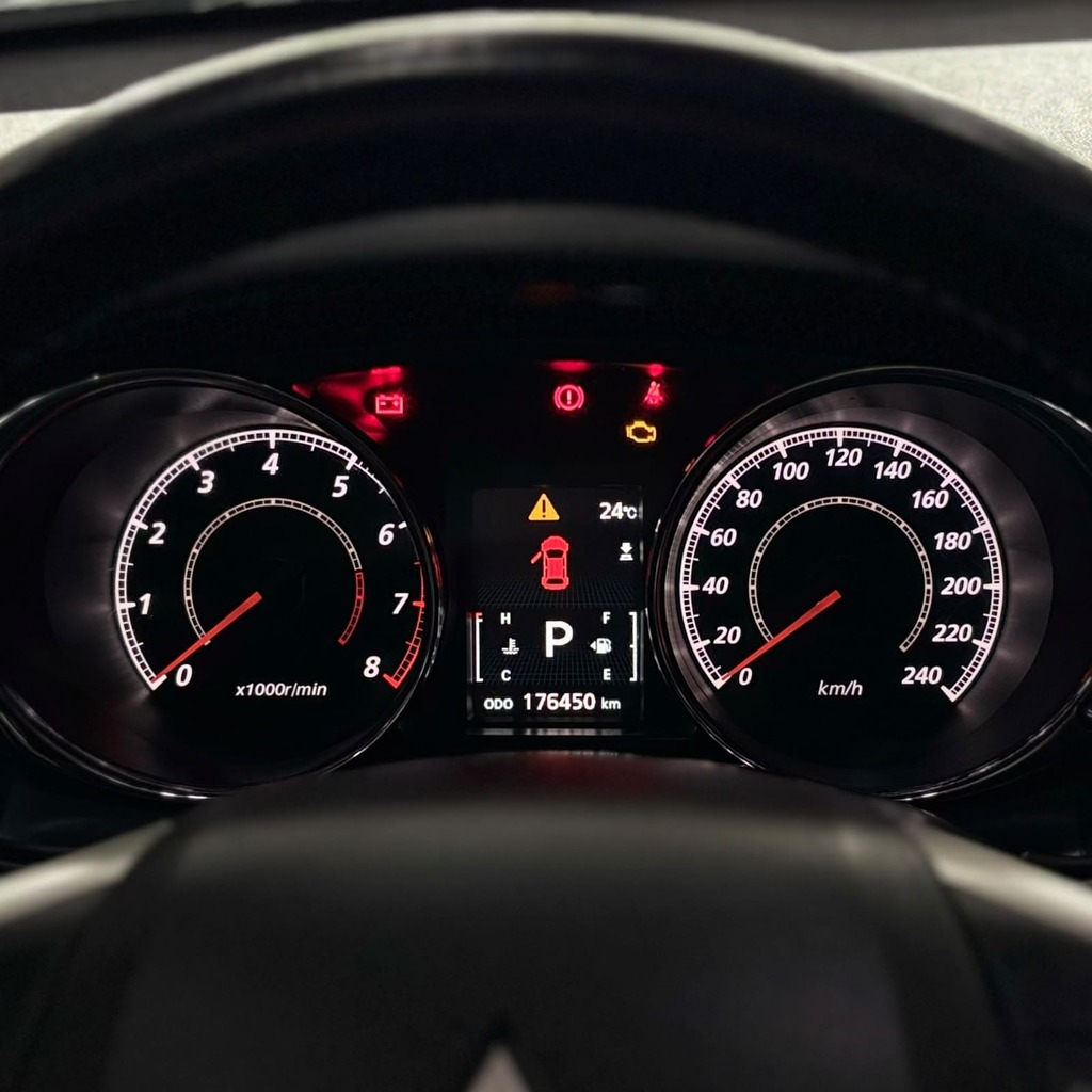 Mitsubishi Asx 4wd Aut 2.0 Gasolina (Impecável – Teto Panorâmico – Roda de Liga – Bancos em Couro)