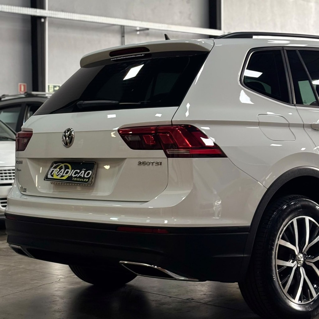 Volkswagen Tiguan Allspace TSi 1.4 Flex 250 (Impecável – 5 Lugares – Automática – Roda de Liga)
