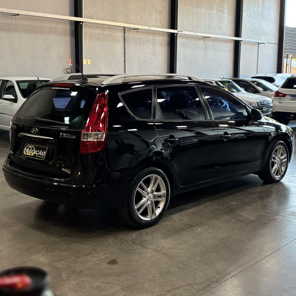 Hyundai i30CW GLS 2.0 Gasolina – (Impecável – Automática – Completa)