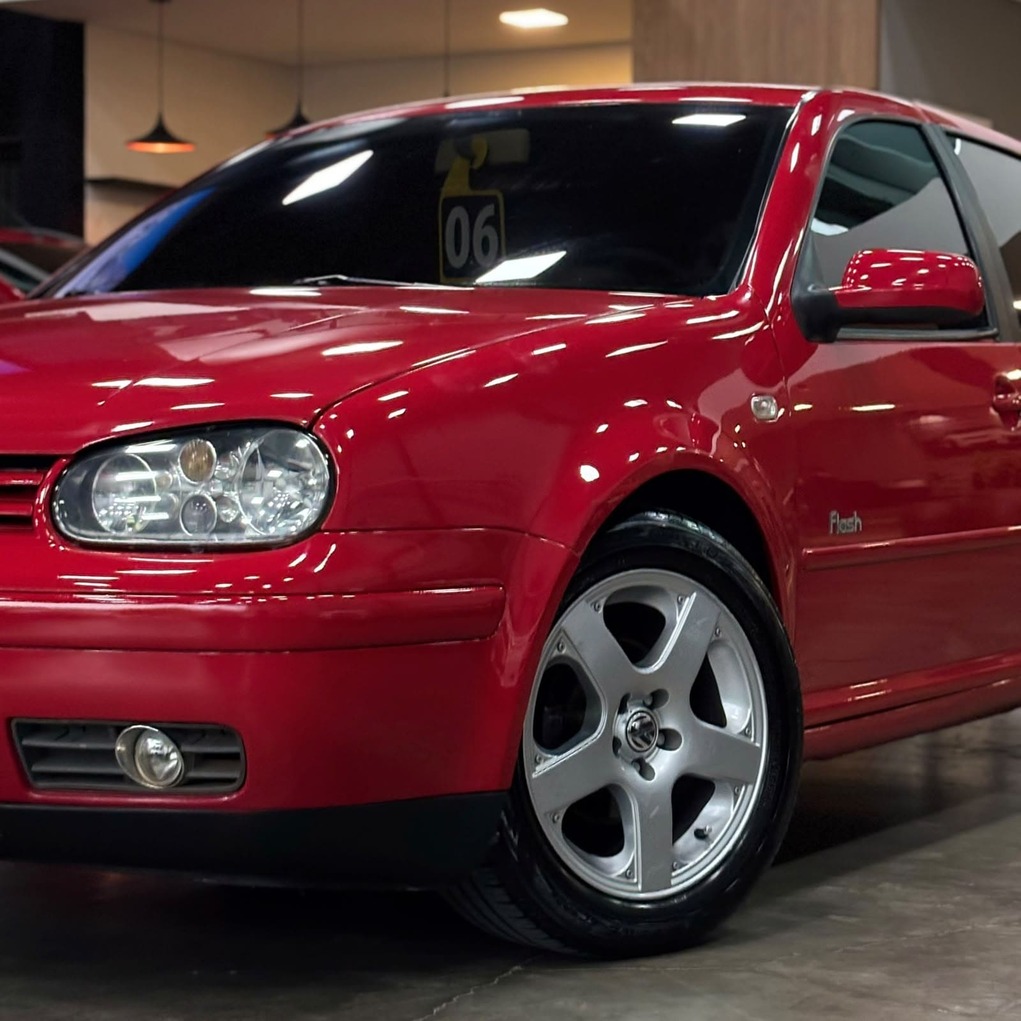 Volkswagen Golf Flash 1.6 Flex 5M (Impecável – Manual – Completo – Susp Ar)