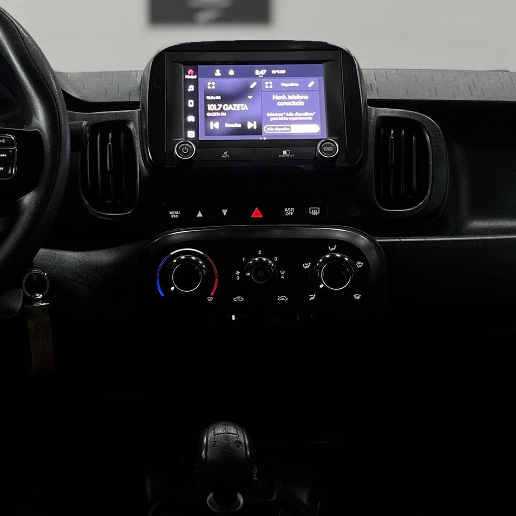Fiat Mobi Trekking 1.0 Flex (Impecável – Completo – Manual – Rodas de Liga)