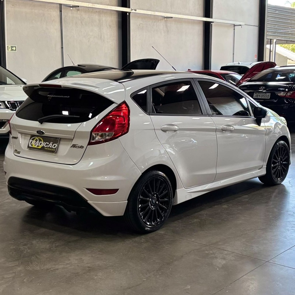 Ford Fiesta Sport Hatch 1.6 Flex 4P 5M (Impecável – Manual – Baixa Km)