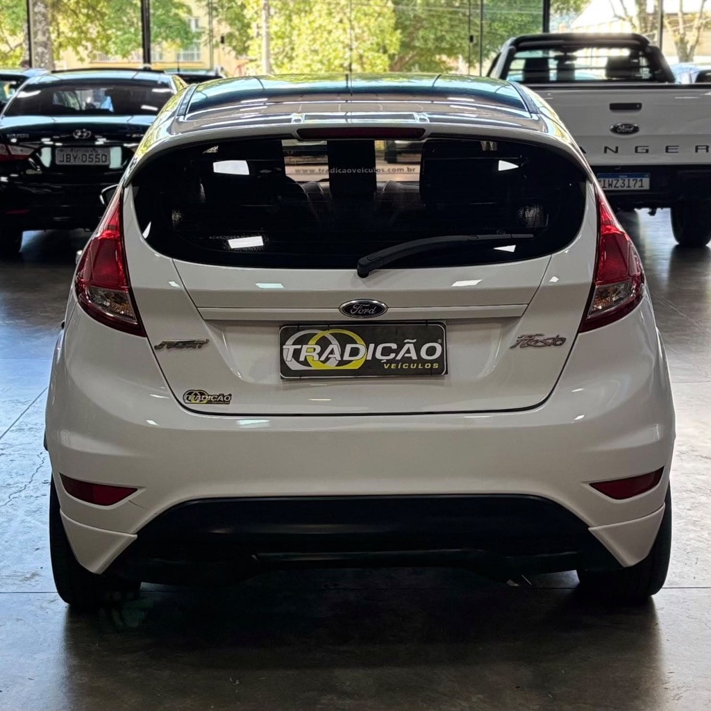 Ford Fiesta Sport Hatch 1.6 Flex 4P 5M (Impecável – Manual – Baixa Km)