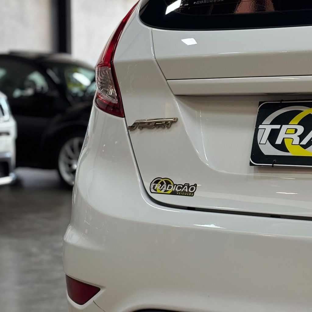 Ford Fiesta Sport Hatch 1.6 Flex 4P 5M (Impecável – Manual – Baixa Km)