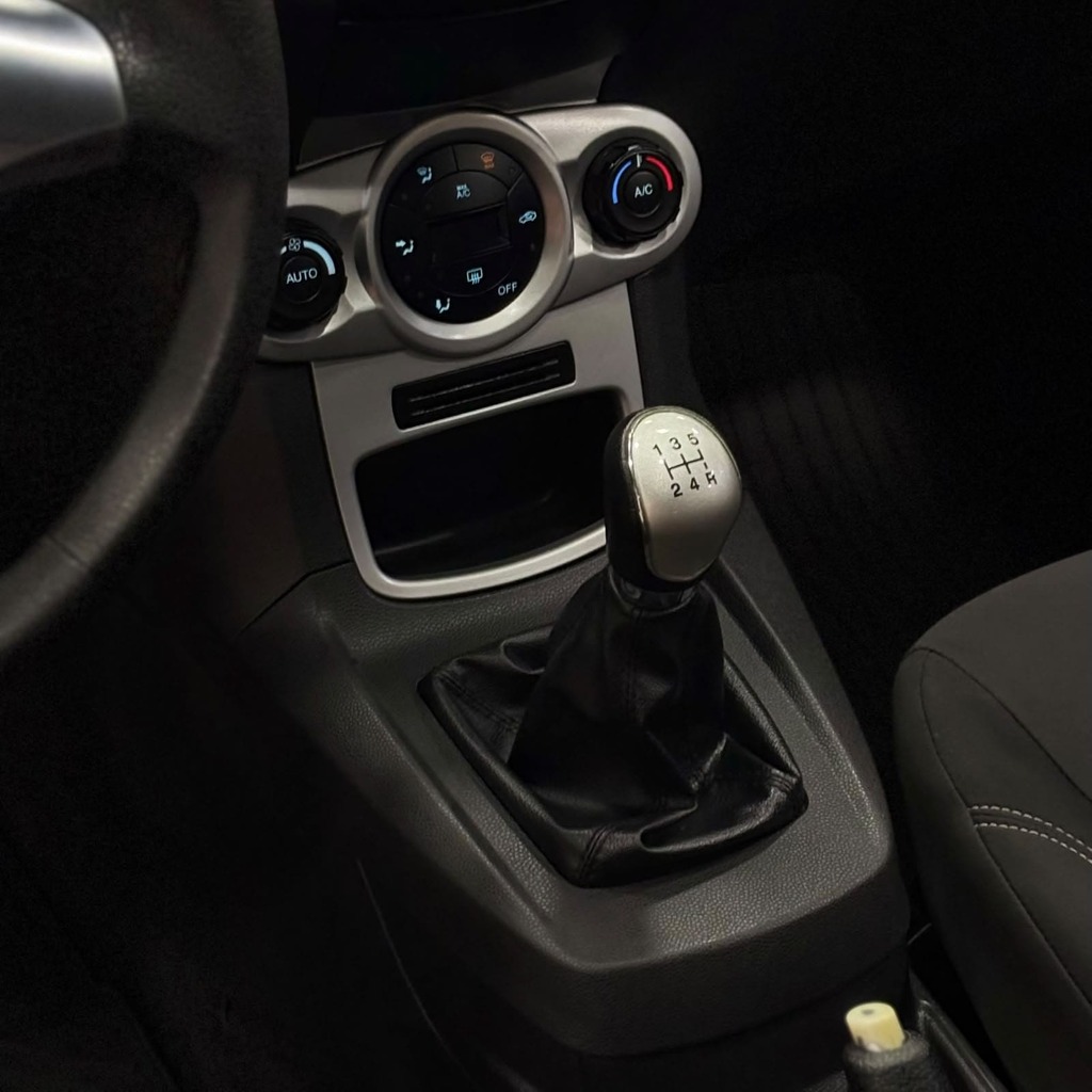 Ford Fiesta Sport Hatch 1.6 Flex 4P 5M (Impecável – Manual – Baixa Km)