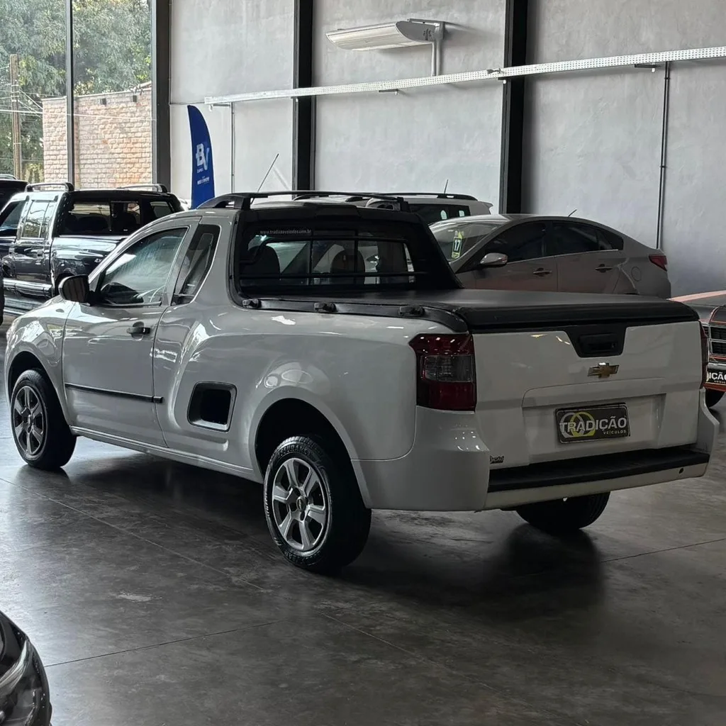 Chevrolet Montana LS 1.4 Flex 2P (Completa – Manual)