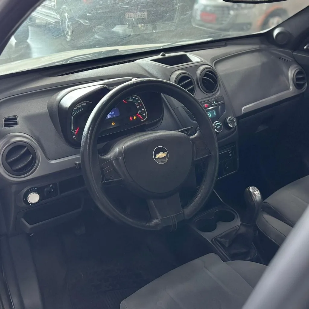 Chevrolet Montana LS 1.4 Flex 2P (Completa – Manual)